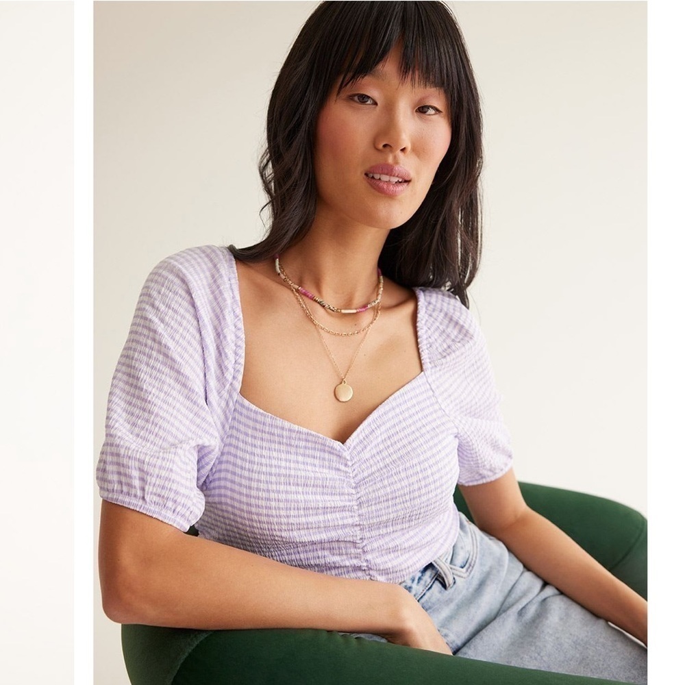 Short-Balloon-Sleeve Shirred Top with Sweetheart Neckline New with tag